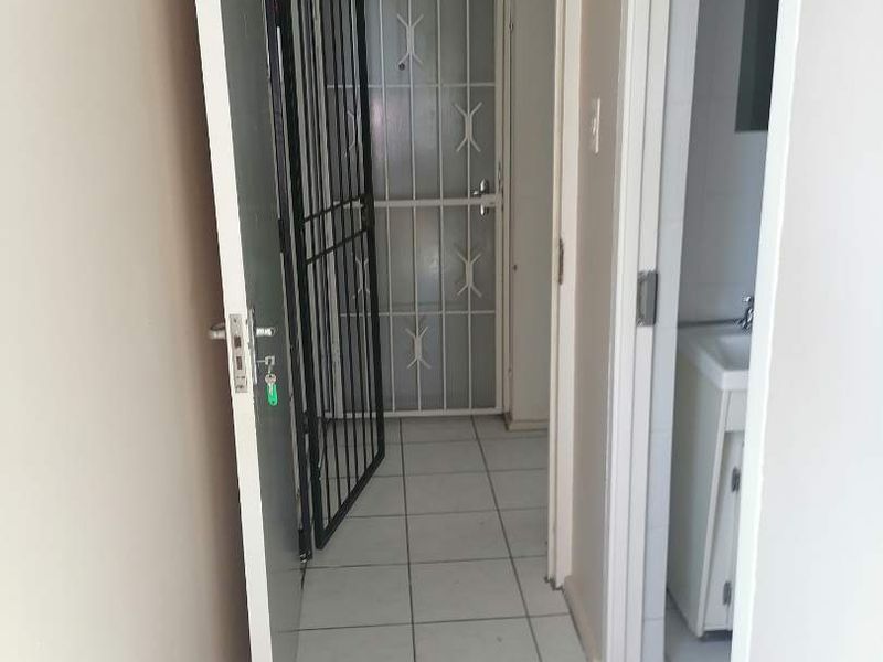 Bachelor to rent is Hatfield - Photo 7