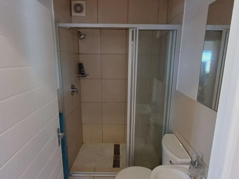 2 Bedroom 2 Bathroom modern 1st floor Apartment for sale in beautiful Golf Estate for R790 000 - Photo 10