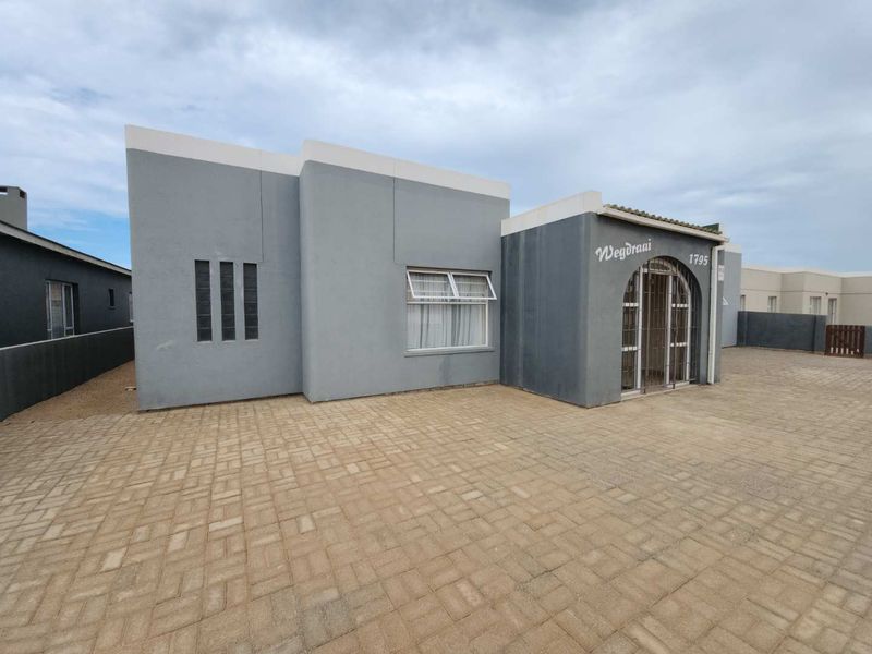 Nice 3 bedroom house in extension 6, Henties Bay. - Photo 3