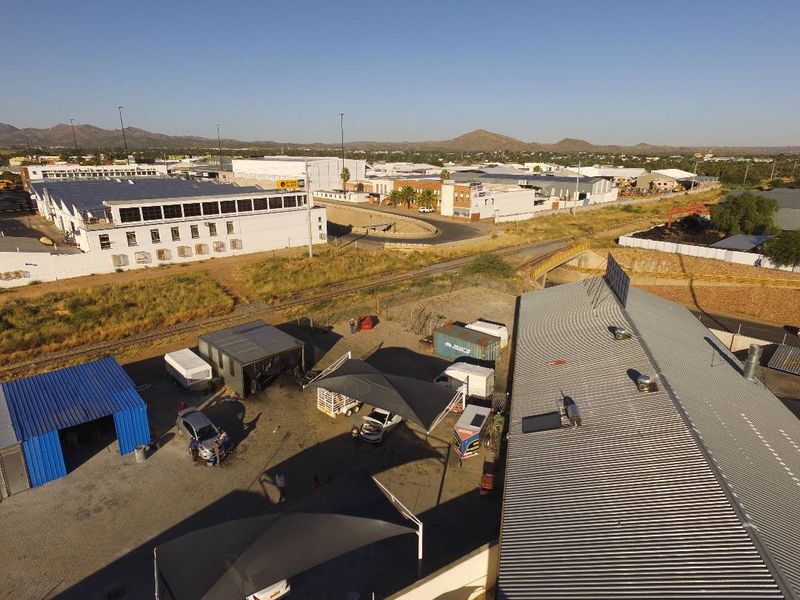 FOR SALE - Property with Warehouses and Restaurant facilities in Southern Industrial - Photo 4