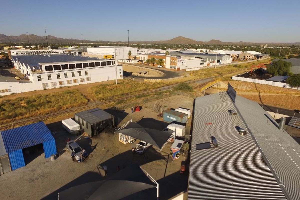 FOR SALE - Property with Warehouses and Restaurant facilities in Southern Industrial - Photo 4