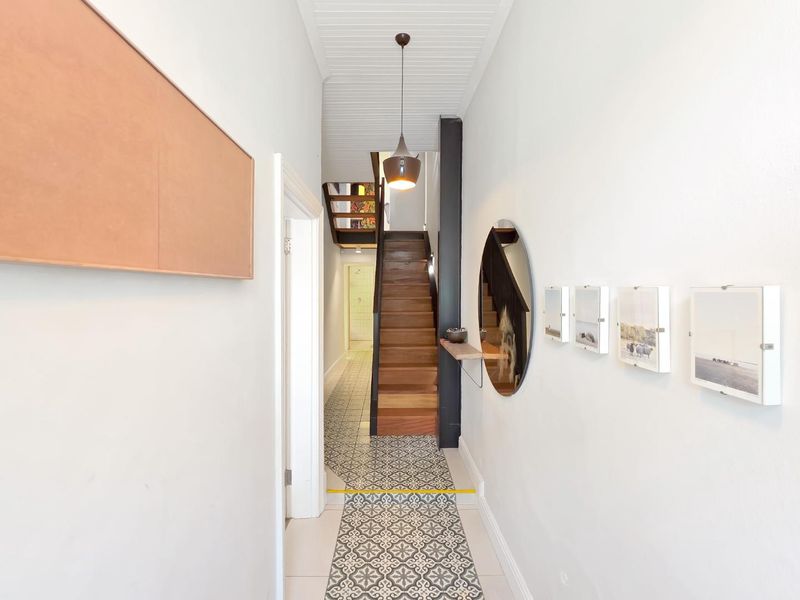 Top modern house with views and pool in Cape Town city - Photo 7