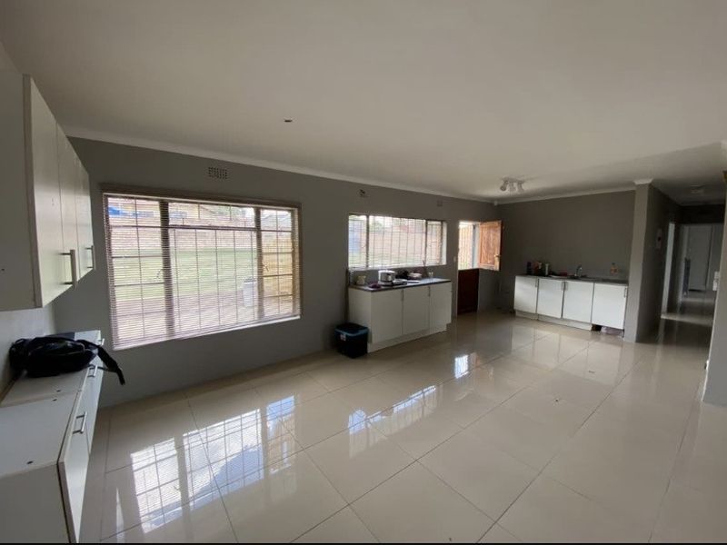 3 Bedroom House for Rent - Photo 5