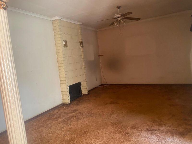 3 Bedroom ,2.5 ,Bathroom Freestanding House Available for Rental in The Orchards - Photo 5