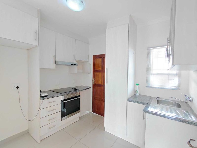 3-Bedroom 1 Bath Home in Witpoortjie - Photo 2