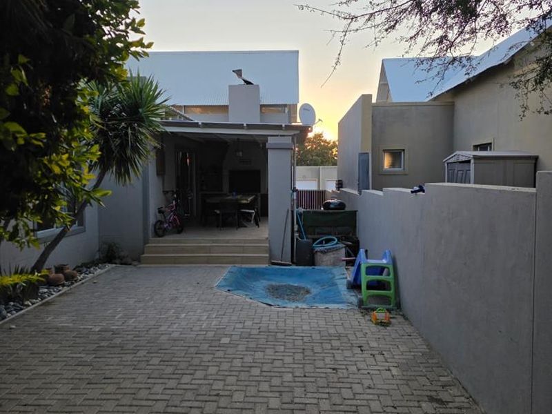 Spacious Family Home in Elisenheim - Photo 6