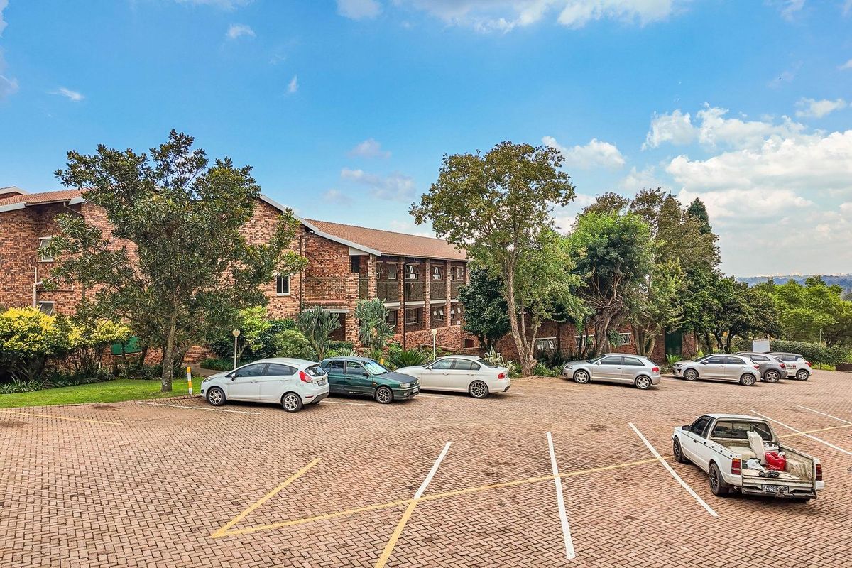 Turnkey investment opportunity in Bergendal, Northcliff. - Photo 4