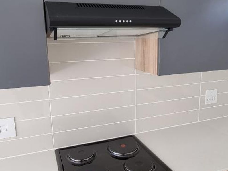 Charming 2-Bedroom Ground Floor Unit for sale - Photo 8