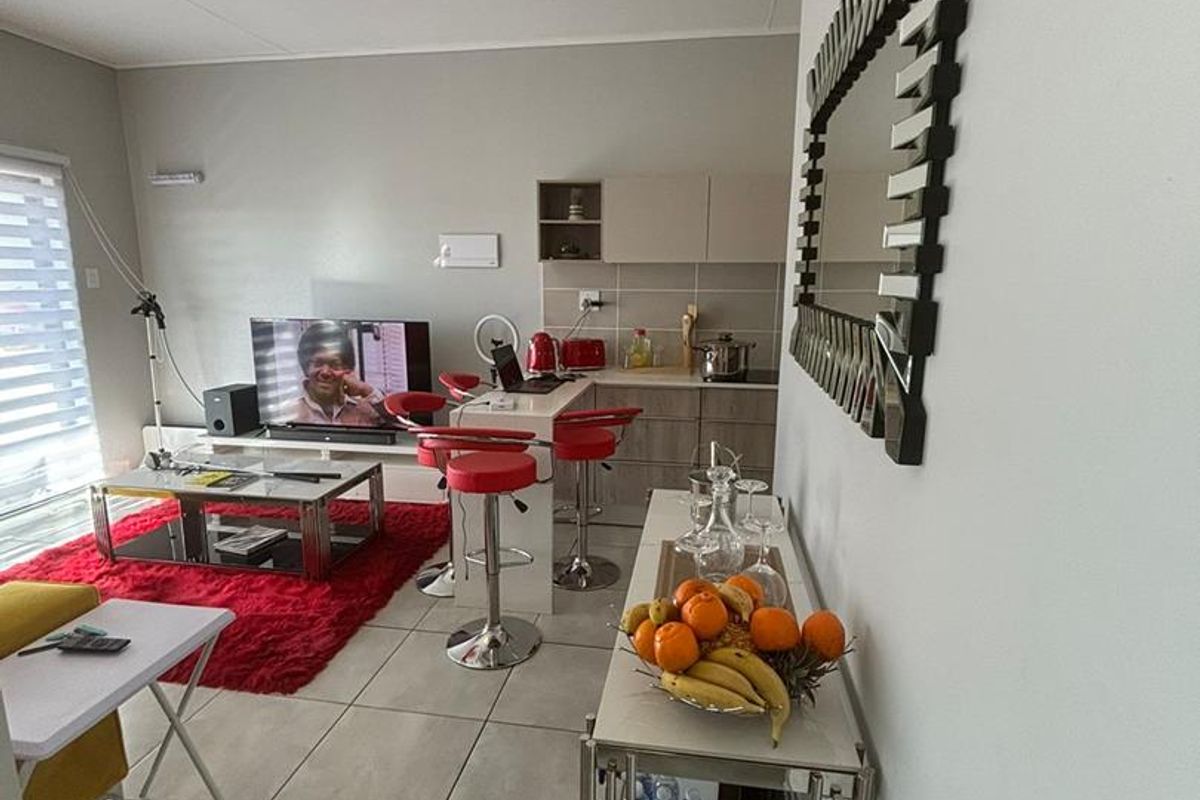 Stunning New Upmarket Flats in Rooihuiskraal North – Ideal for Investors & Homeowners - Photo 5