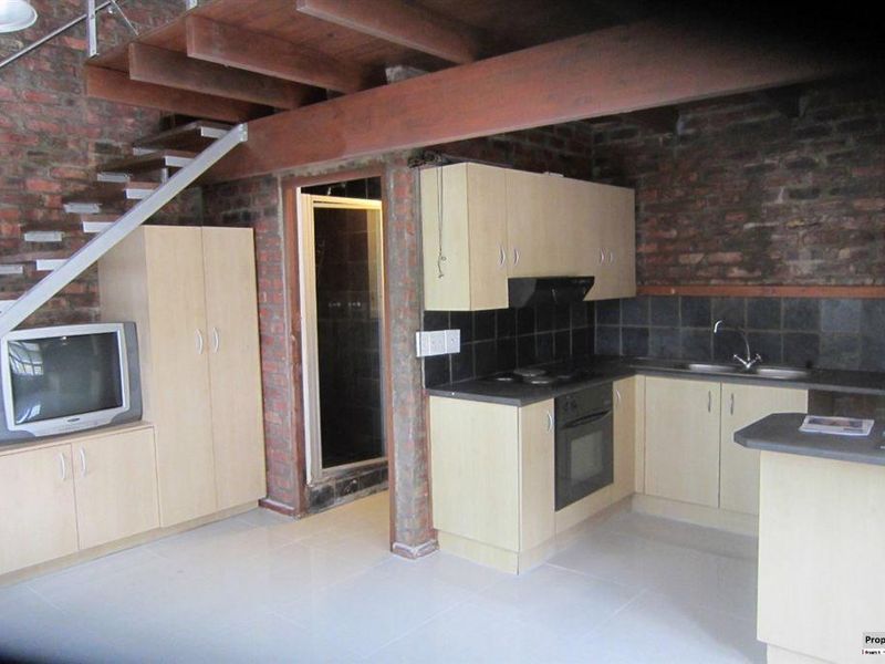 LOFT Apartment in SOUTH END - Photo 4