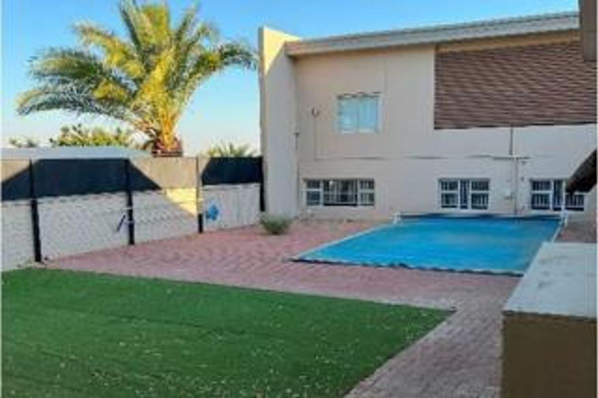 10 BEDROOM HOUSE FOR SALE IN OLYMPIA - Photo 4