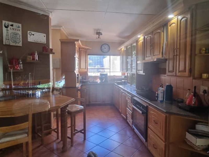 Eros Park Oasis Home - Photo 8