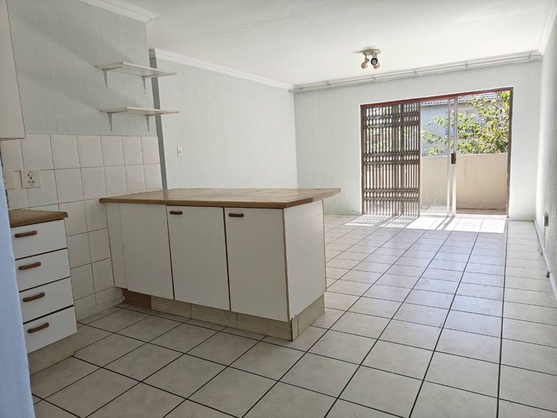 2 Bedroom Apartment for Sale in Vorna Valley - Midrand. - Photo 4