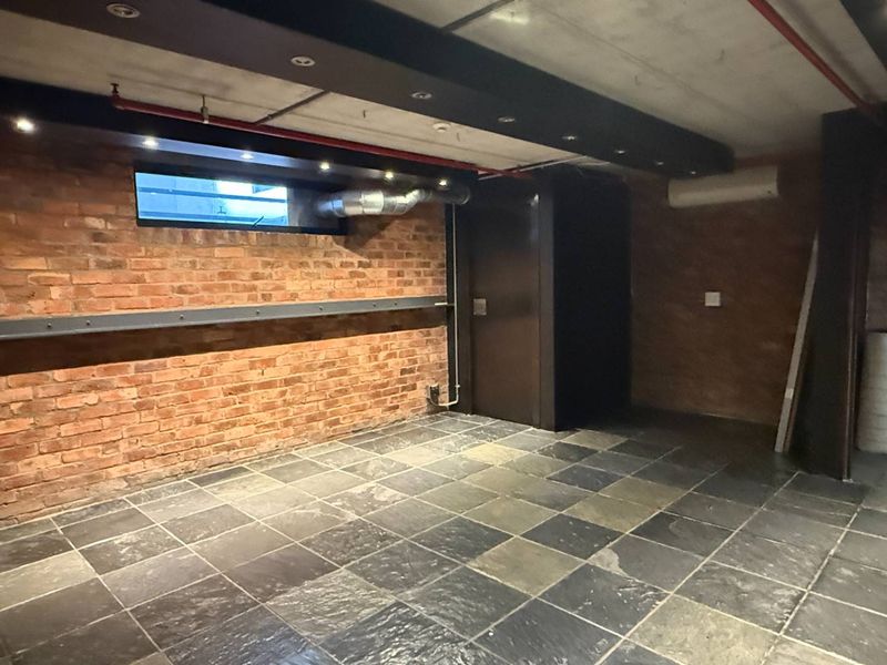 121m2 studio space in De Waterkant - Photo 4