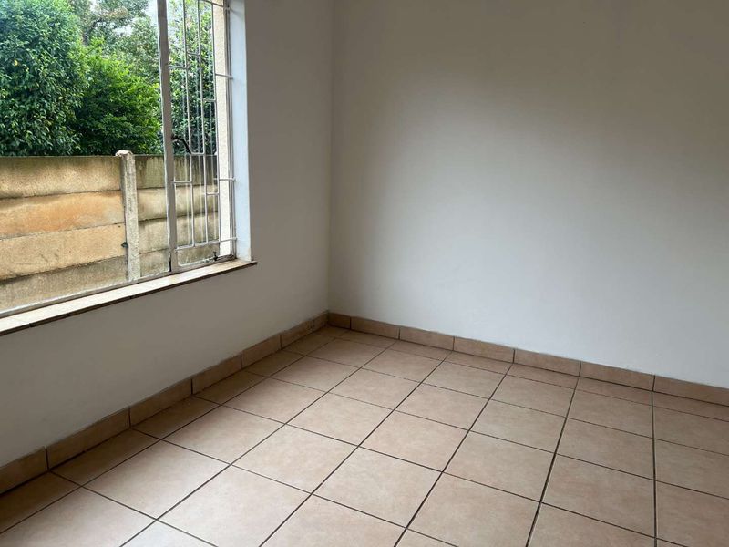 GARDEN COTTAGE - Photo 2