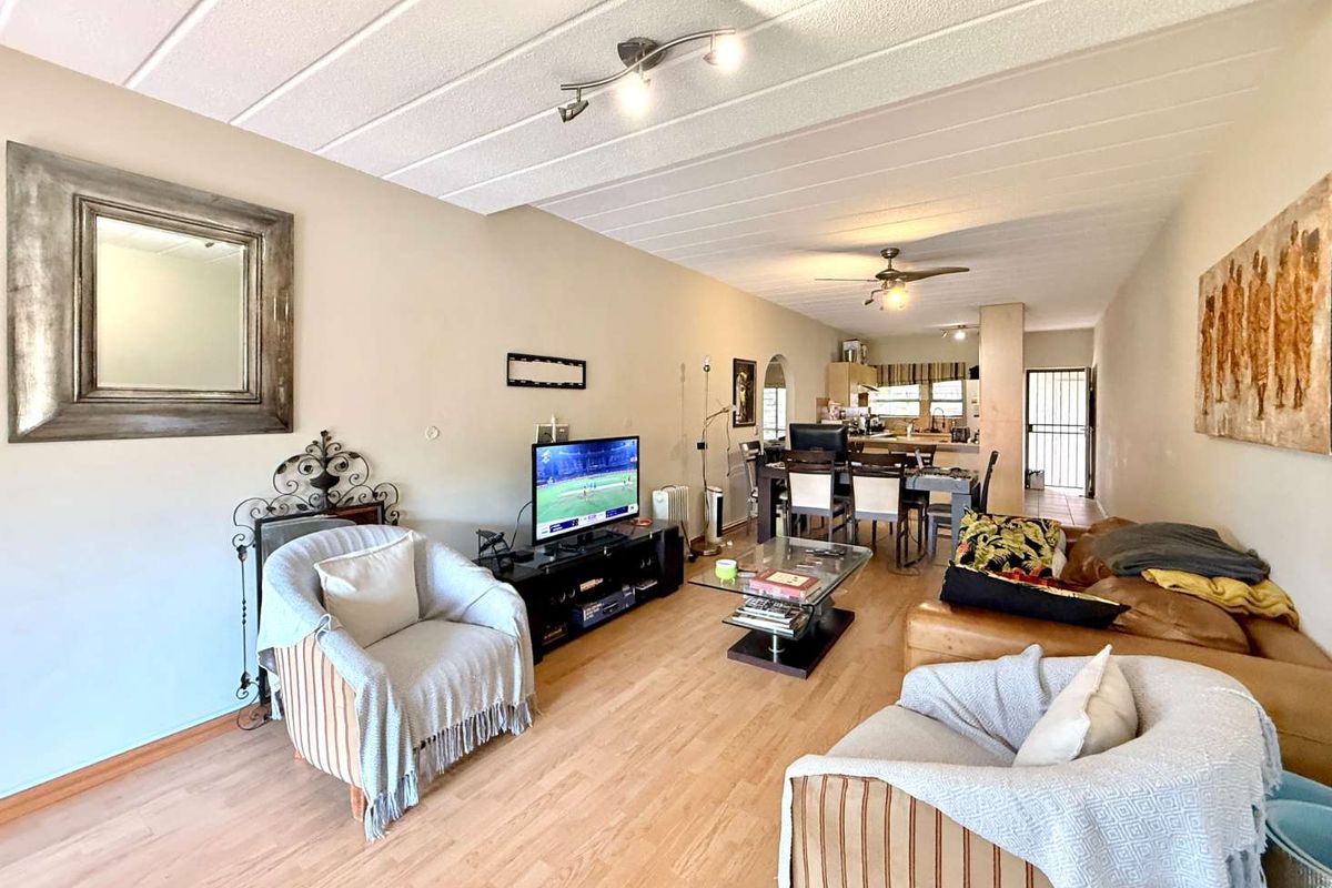 Charming 2 Bedroom Garden Unit for Sale at Via Positano - Photo 5