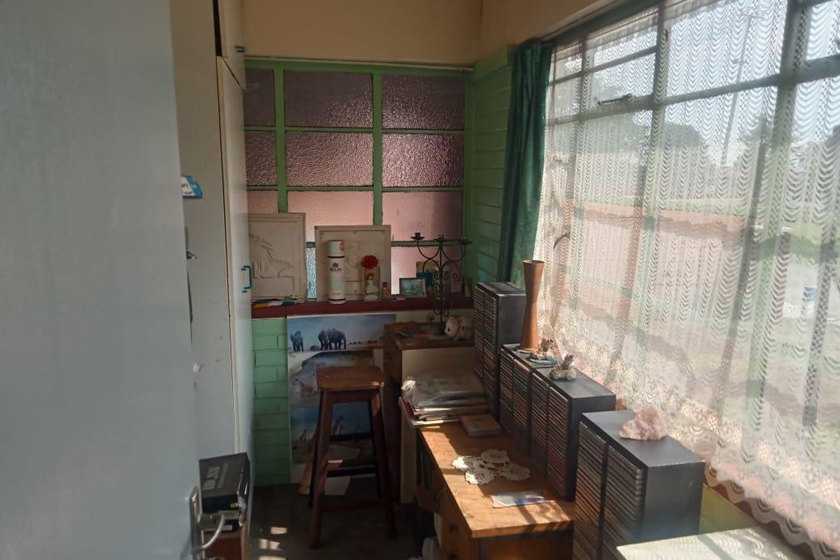 House for sale in South Hills - Photo 3