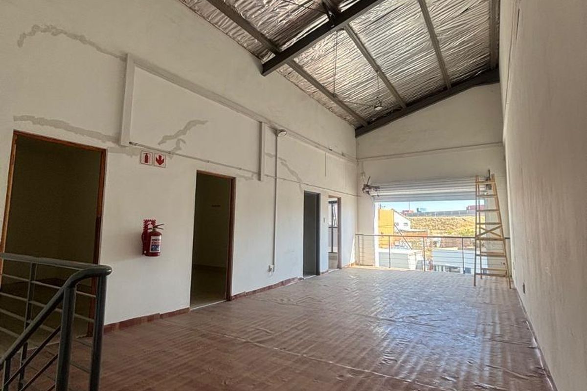 Industrial warehouse - Photo 4