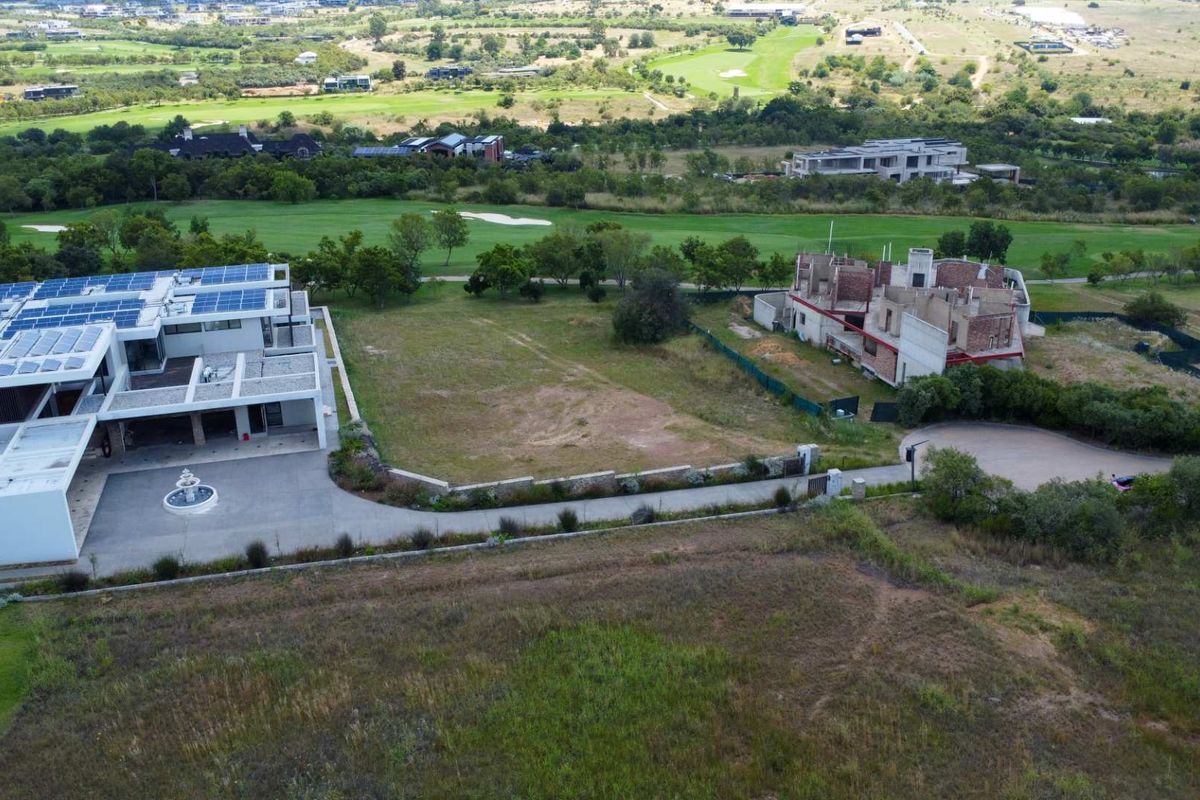 Exceptional fairway-listed stand in Steyn City, perfectly positioned to enjoy sweeping views of the 13th hole. - Photo 2