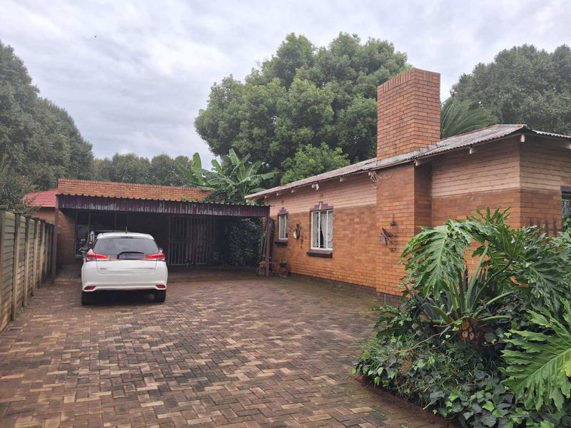 3 Bedroom House For Sale in Vanderbijlpark CE1 - Photo 2