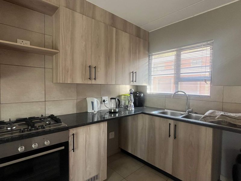 Where comfort meets clever living -your Ferndale hideaway with a garden twist! - Photo 3