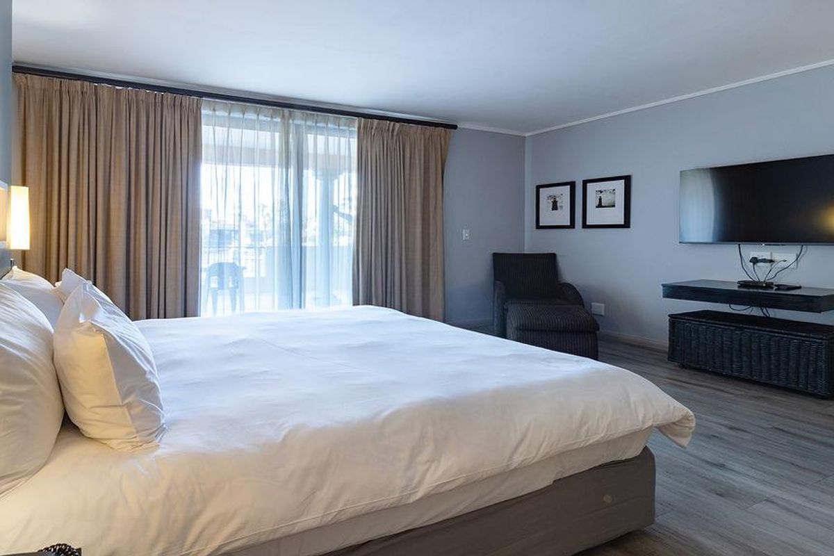 Superior Studio Deluxe Hotel Suite For Sale In Island Club Hotel - Photo 4