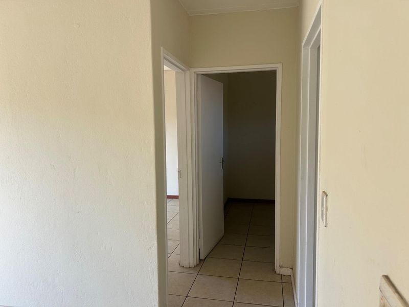 2 Bedroom Apartment in Lotus gardens - Photo 7