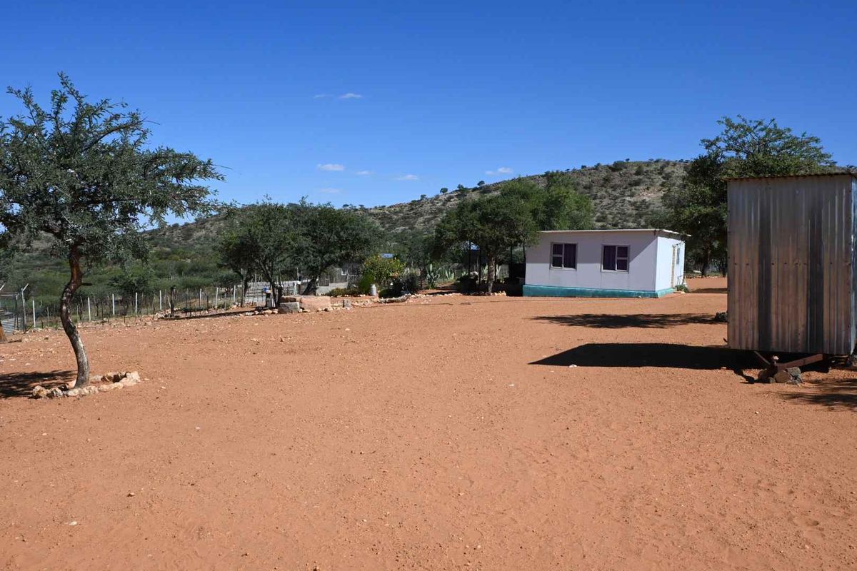 Own your slice of peaceful countryside living! - Photo 3