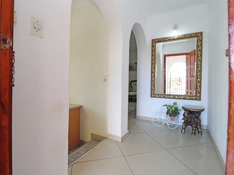 Beautiful Family Home with Separate 2-Bedroom Flatlet in a Prime Area - Photo 5