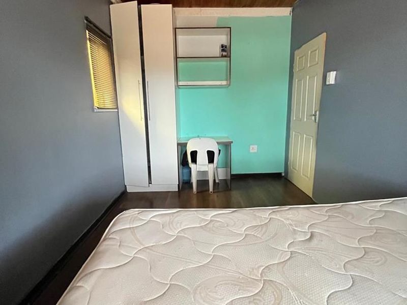 9-Bedroom Investment - Photo 4