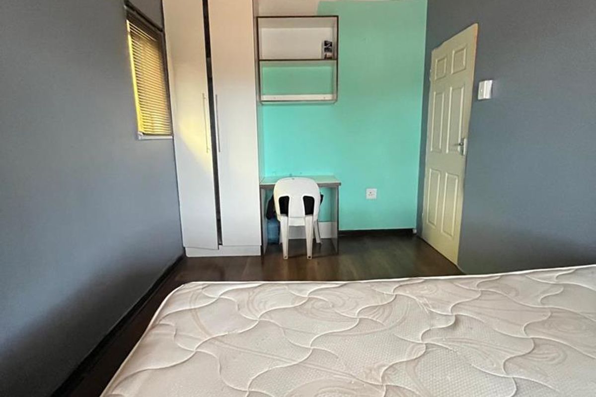 9-Bedroom Investment - Photo 4