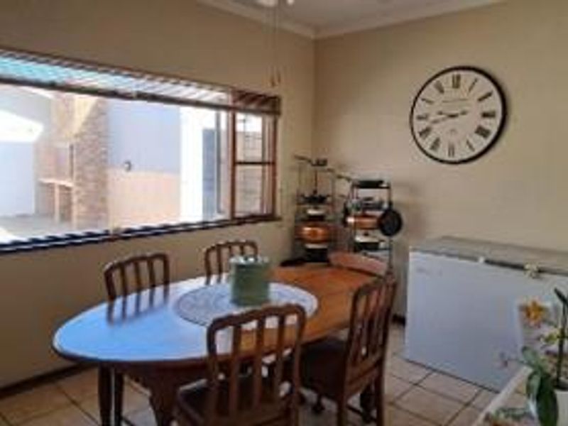 Beautiful House For Sale - Walvis Bay - Photo 5