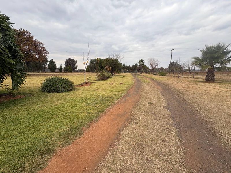 Prime 3.56ha Investment Opportunity with Approved Townhouse Development - Photo 6