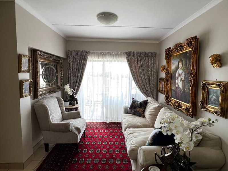 Retire in beautiful 2-bedroom apartment - Photo 4