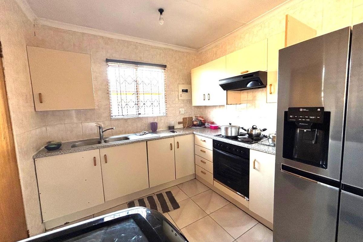 3 Bedroom House for sale in Alveda - Photo 3