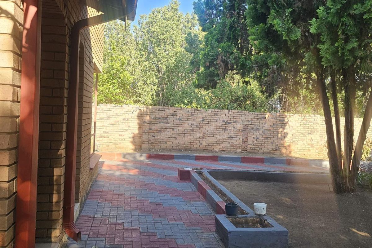 Stunning house for sale in Elandsrand - Photo 5