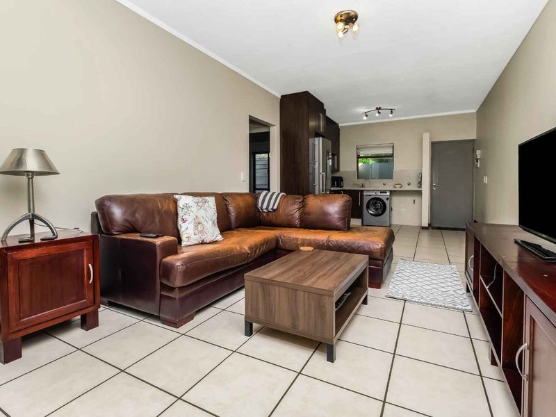 Charming 2-Bedroom 1 Bath Garden Apartment for Sale - Photo 4