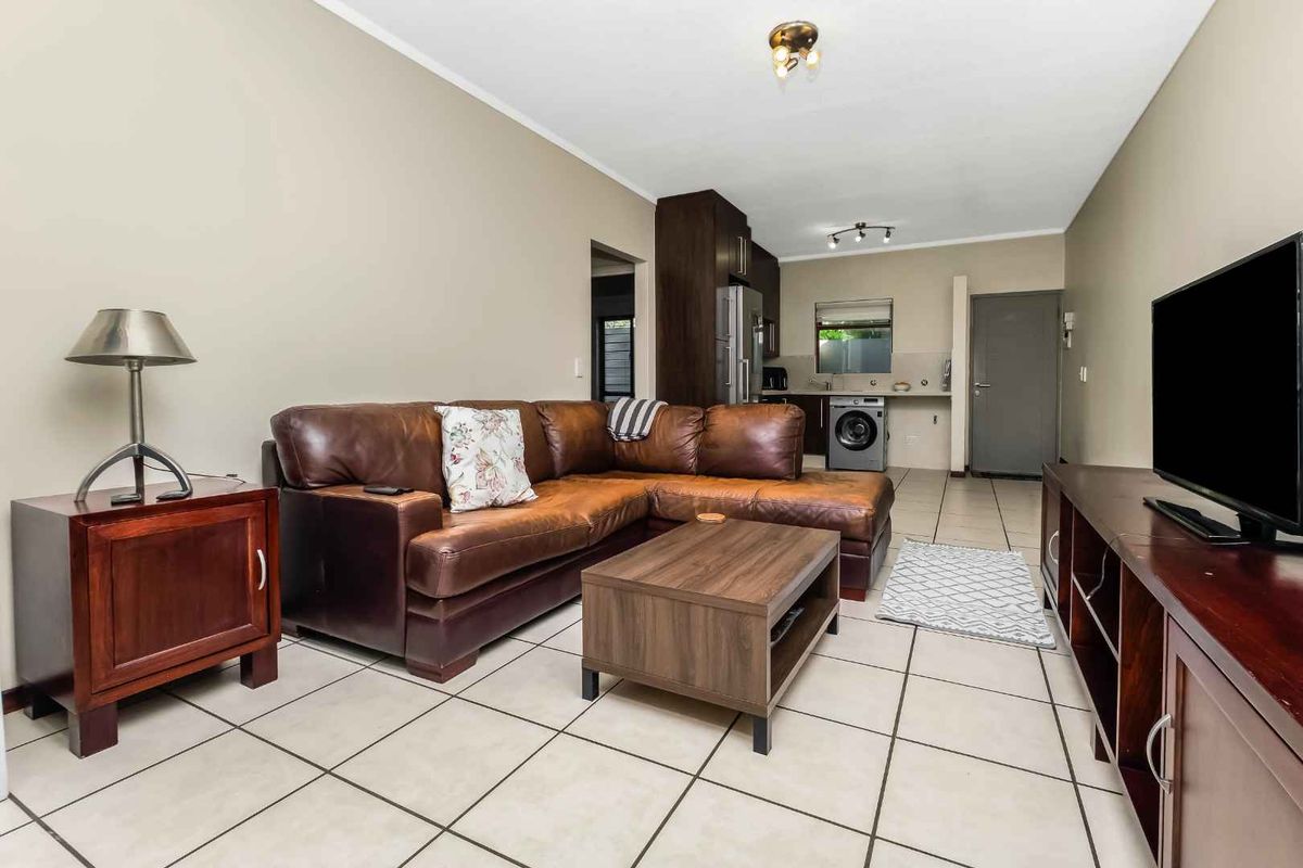 Charming 2-Bedroom 1 Bath Garden Apartment for Sale - Photo 4