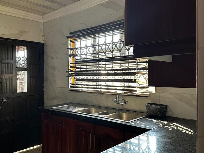 Four-Bedroom Family Home with Garage in Esikhawini - Photo 5