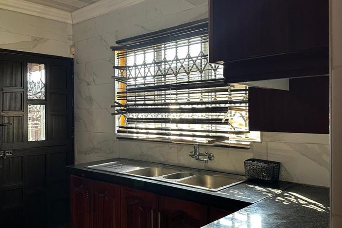 Four-Bedroom Family Home with Garage in Esikhawini - Photo 5
