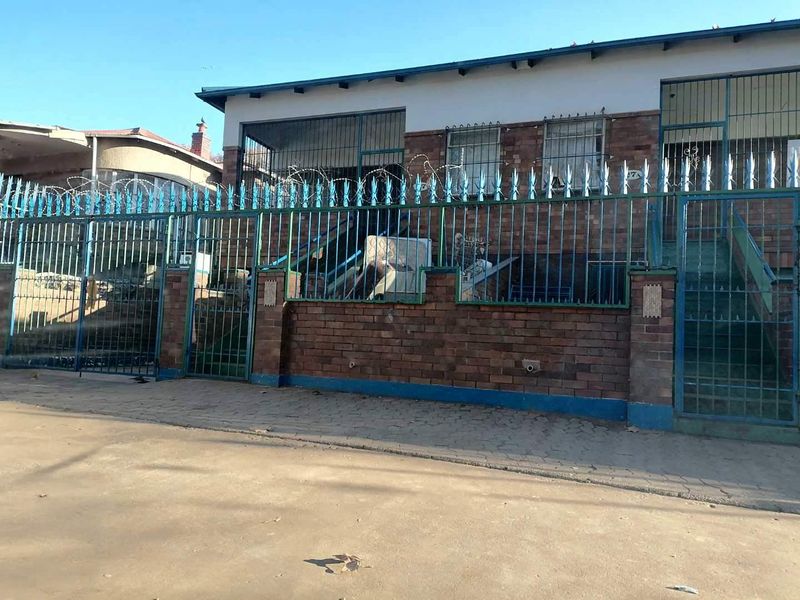 3 bedroom Semi detached house in Bezuidenhout Valley
