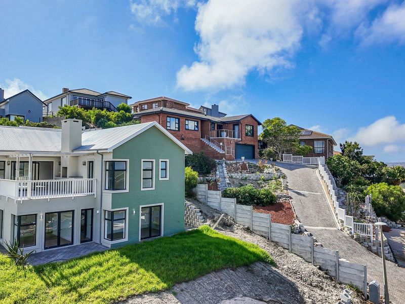 Modern Coastal Masterpiece in Seemeeupark, Mossel Bay - Photo 8