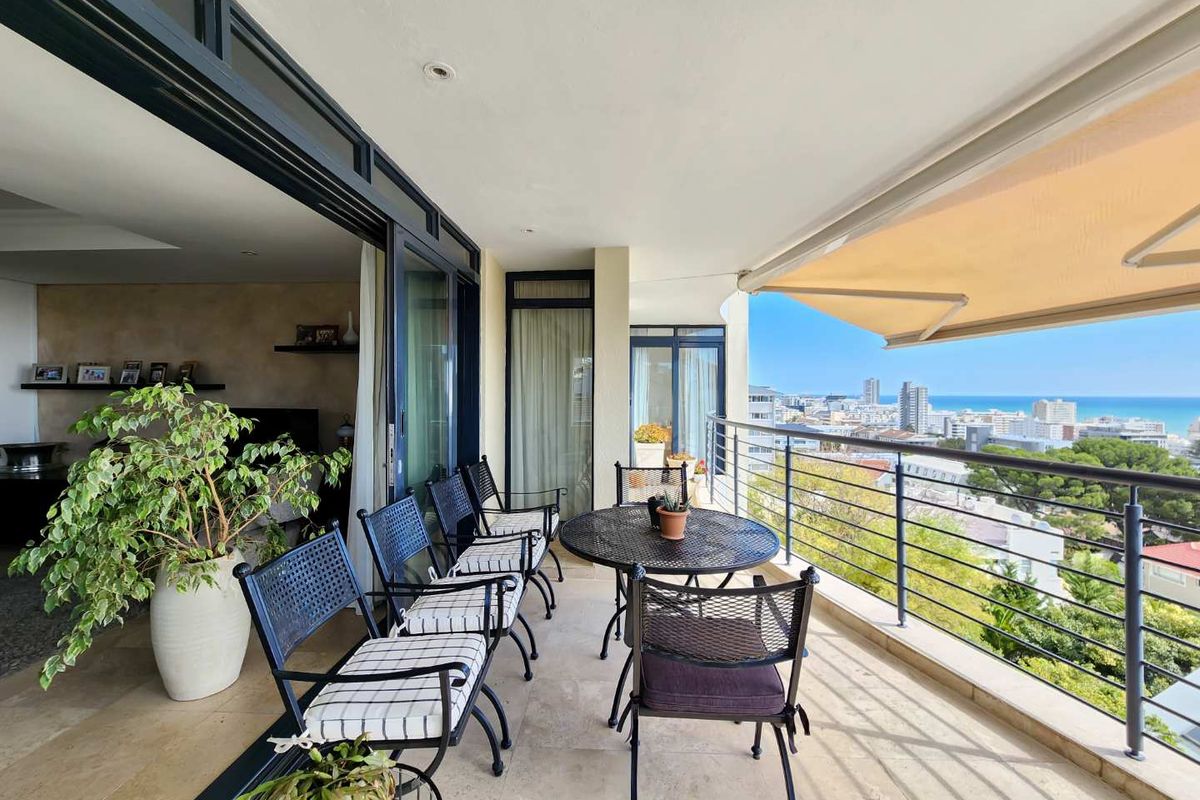 BOUTIQUE ELEGANCE WITH PANARAMIC VIEWS - OFFERS FROM R13 500 000 - Photo 3