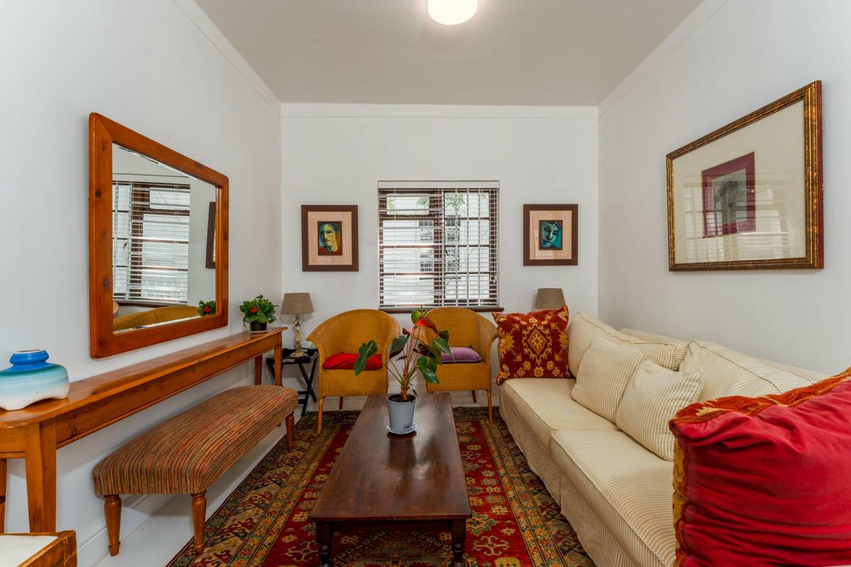 Stunning sea and mountain view apartment For Sale - Photo 3