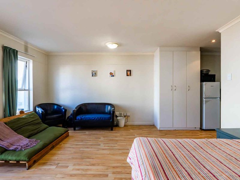 Spacious Studio Apartment for Sale - Photo 8