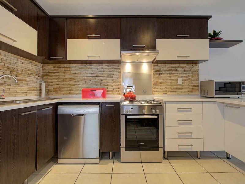 Unwind in Luxury: Modern Home with Private Patio & Garden! - Photo 5