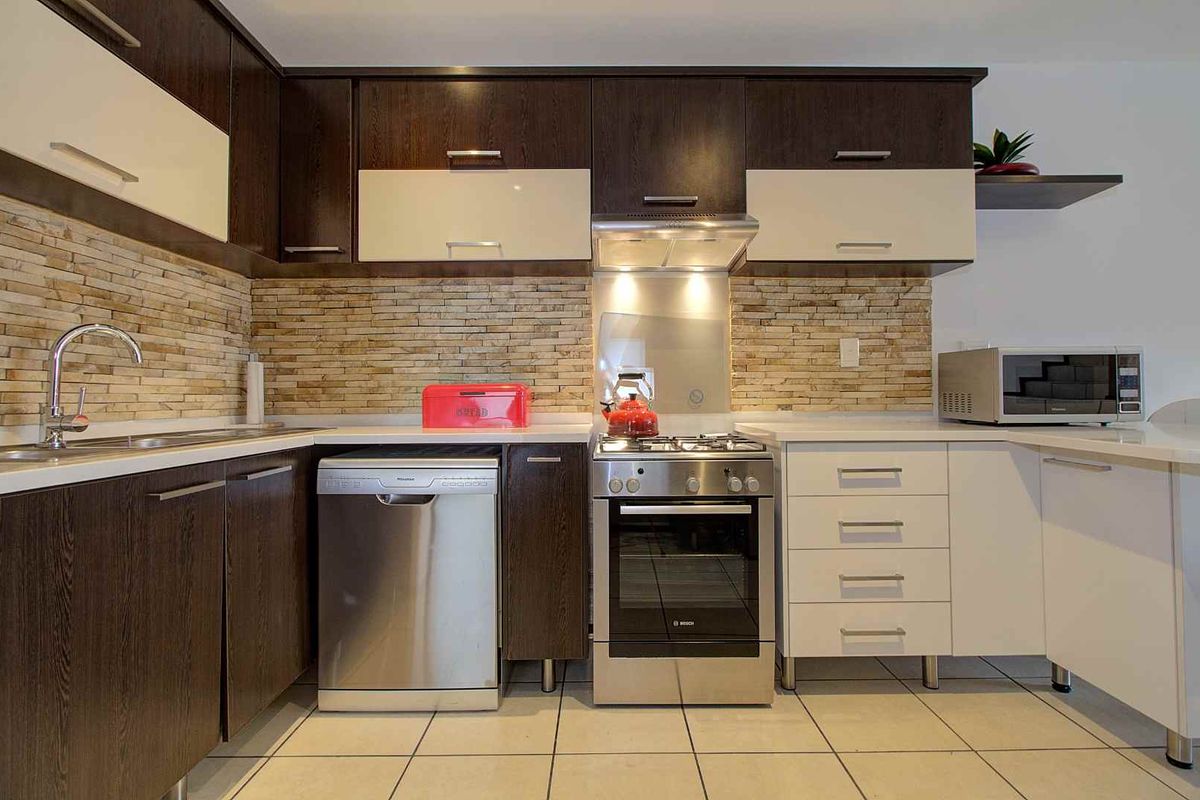 Unwind in Luxury: Modern Home with Private Patio & Garden! - Photo 5