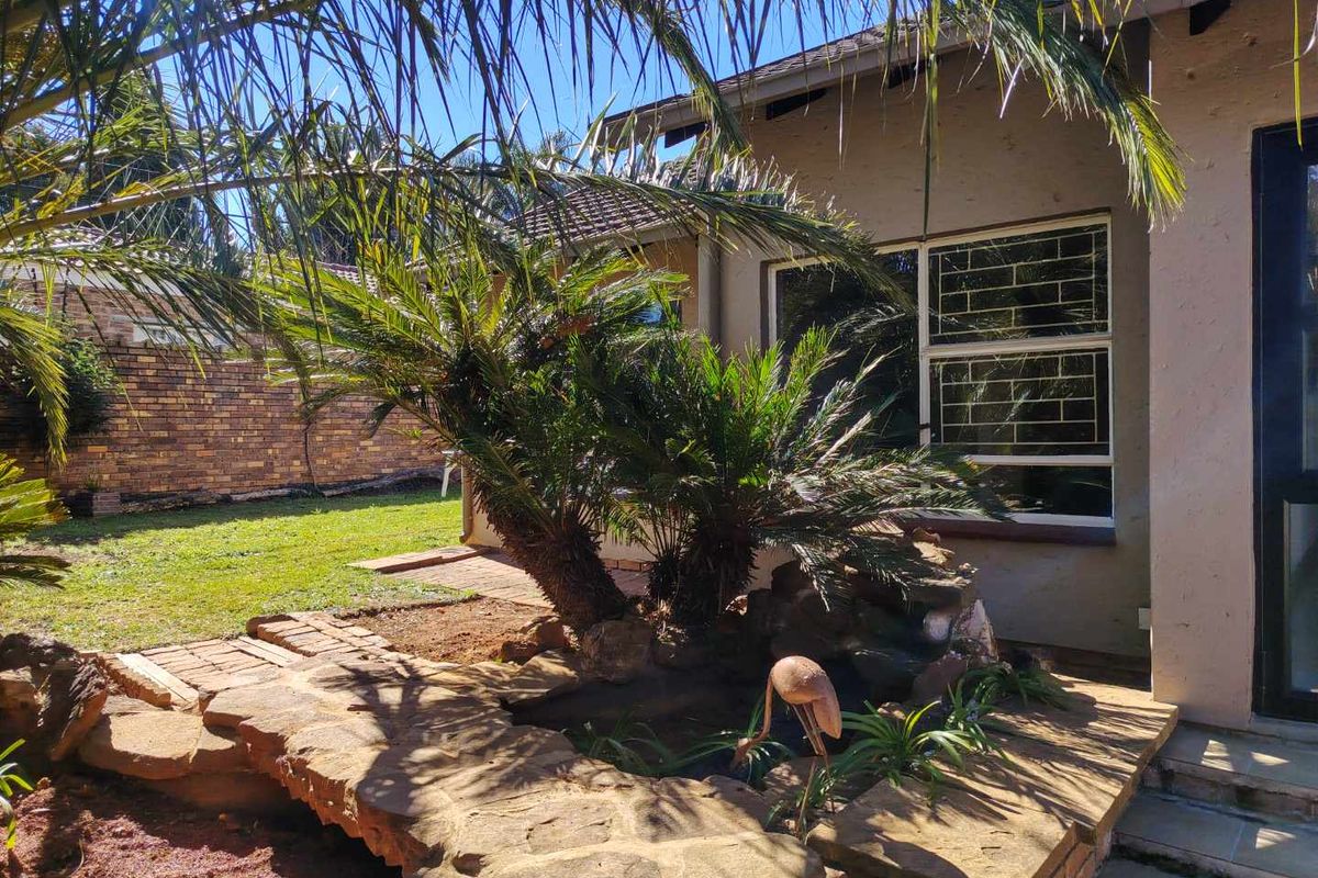 2 Bedroom Townhouse for sale in Kempton Park - Photo 3