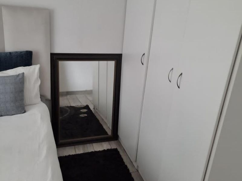 Well maintained 2 bedroom apartment for sale - Photo 5