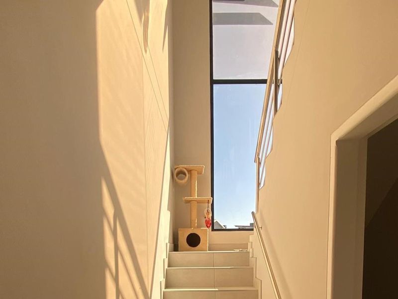 Exquisite Townhouse with Stunning Desert Views - Photo 9